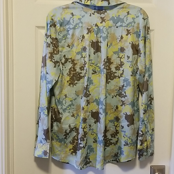 Blouse - Picture 2 of 3